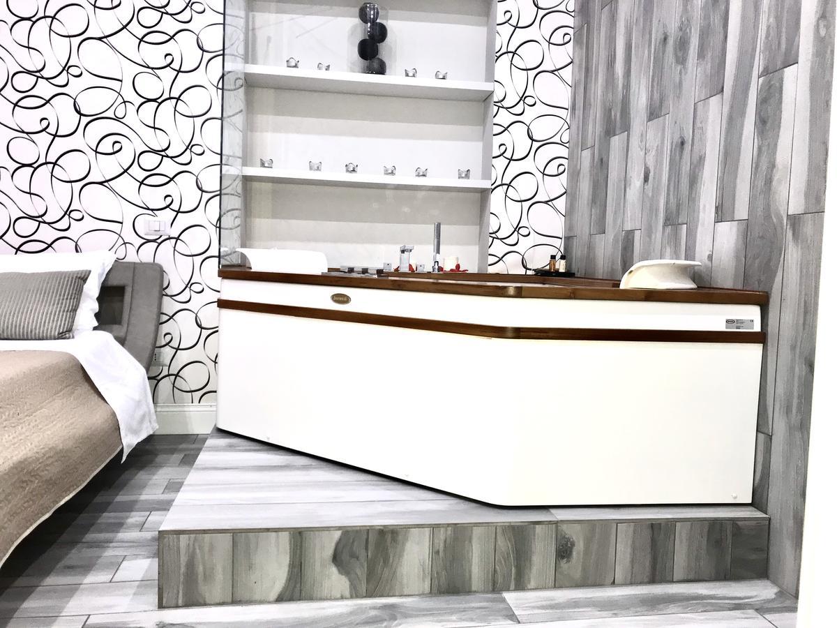 Domus Tacito Luxury Bed & Breakfast Рим Екстериор снимка